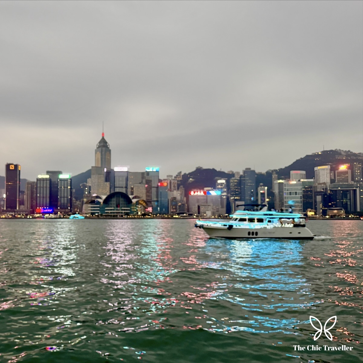 Hong Kong Stopover & Cathay Pacific Aria Suite Review